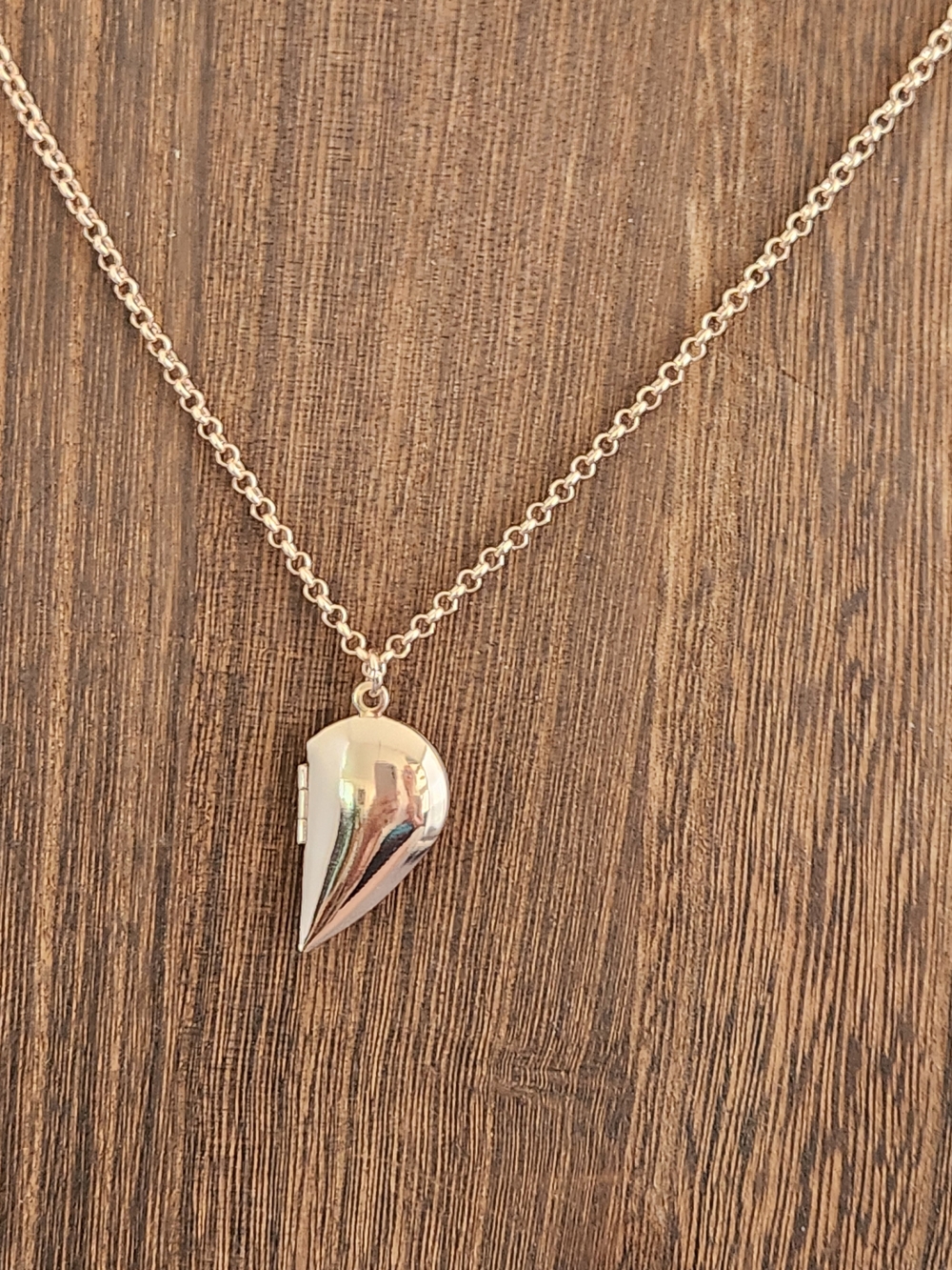 Elegant Rose Gold Teardrop/Folded Heart Locket Necklace